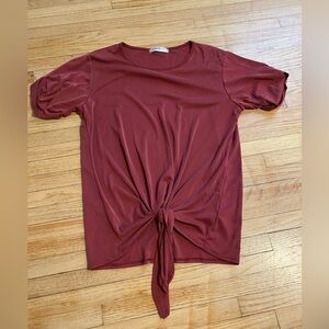 Hanger 55 Women's M Rust Tie-Front Top Short Sleeve Blouse